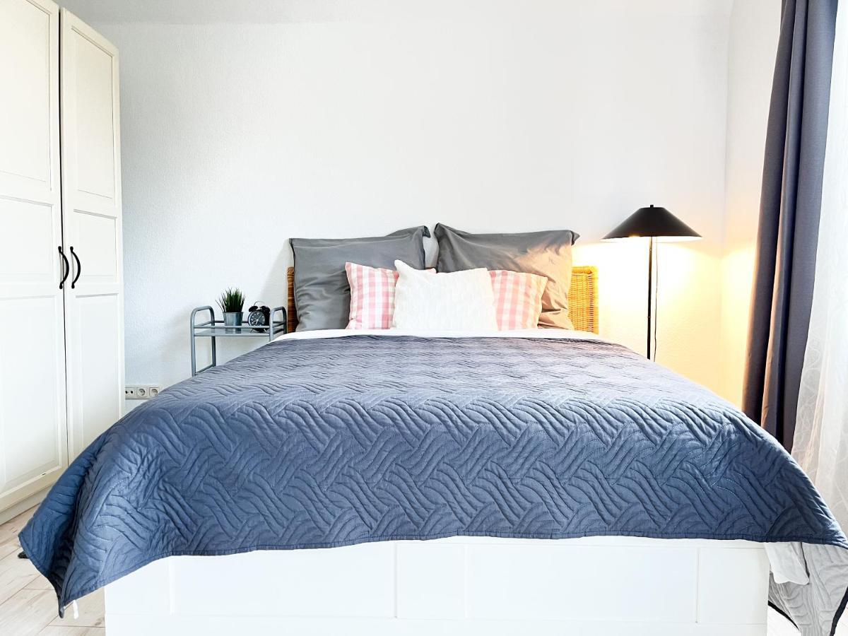 Apartment Stylisches Mit Balkon Und Kostenlosem Parkplatz + 2 Schlafzimmer + Flexibler Check-in *